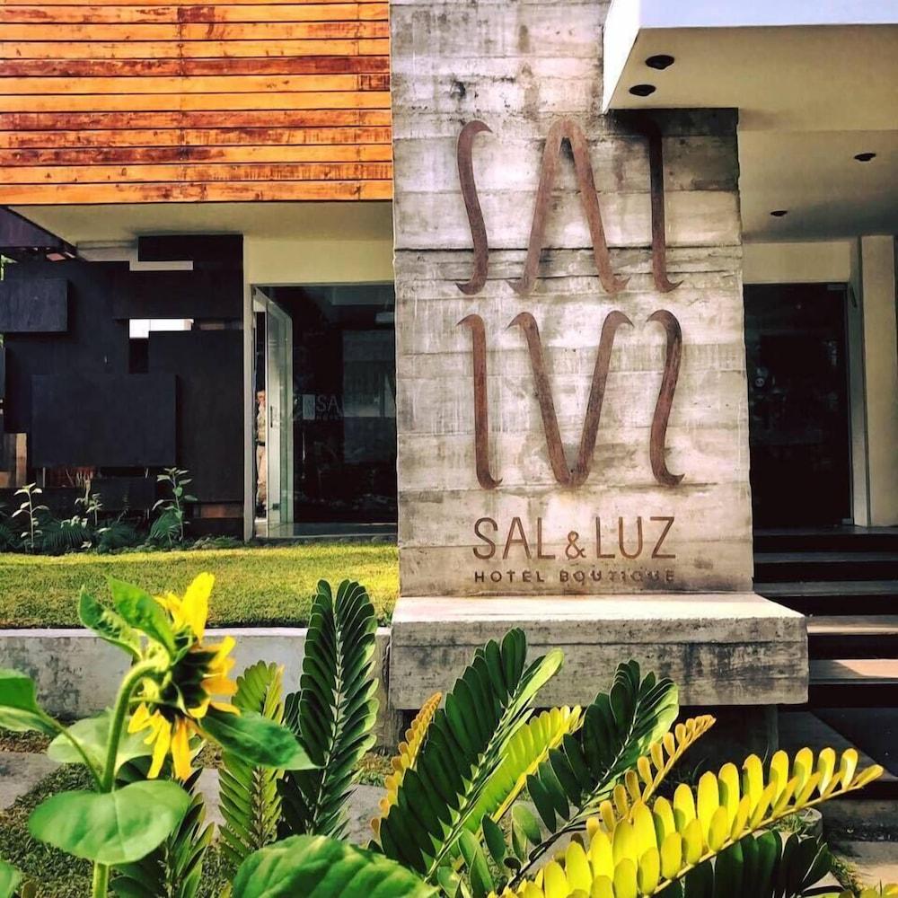 Sal & Luz Hotel Boutique Antiguo Cuscatlan ภายนอก รูปภาพ